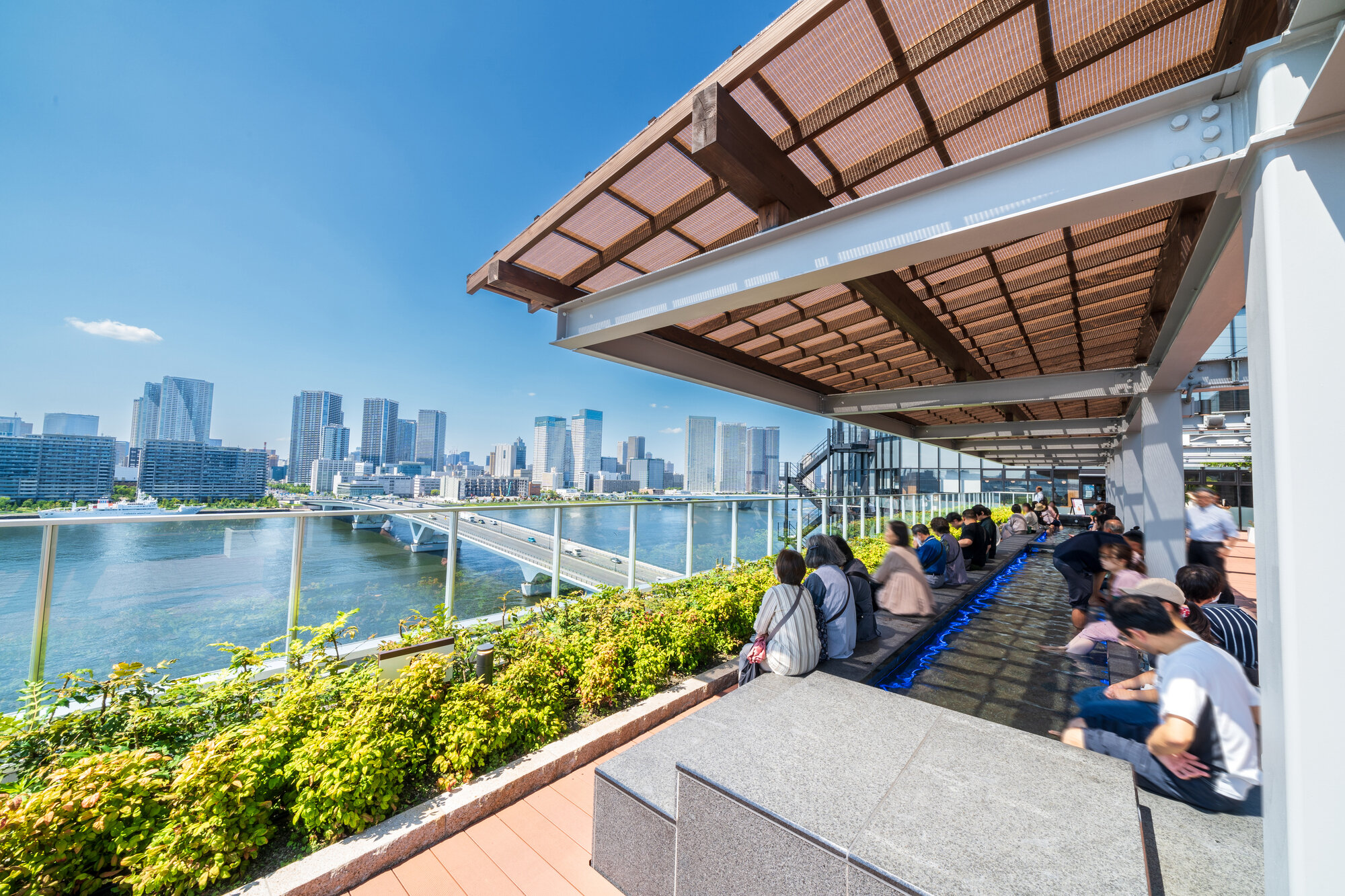 江戸前市場　足湯